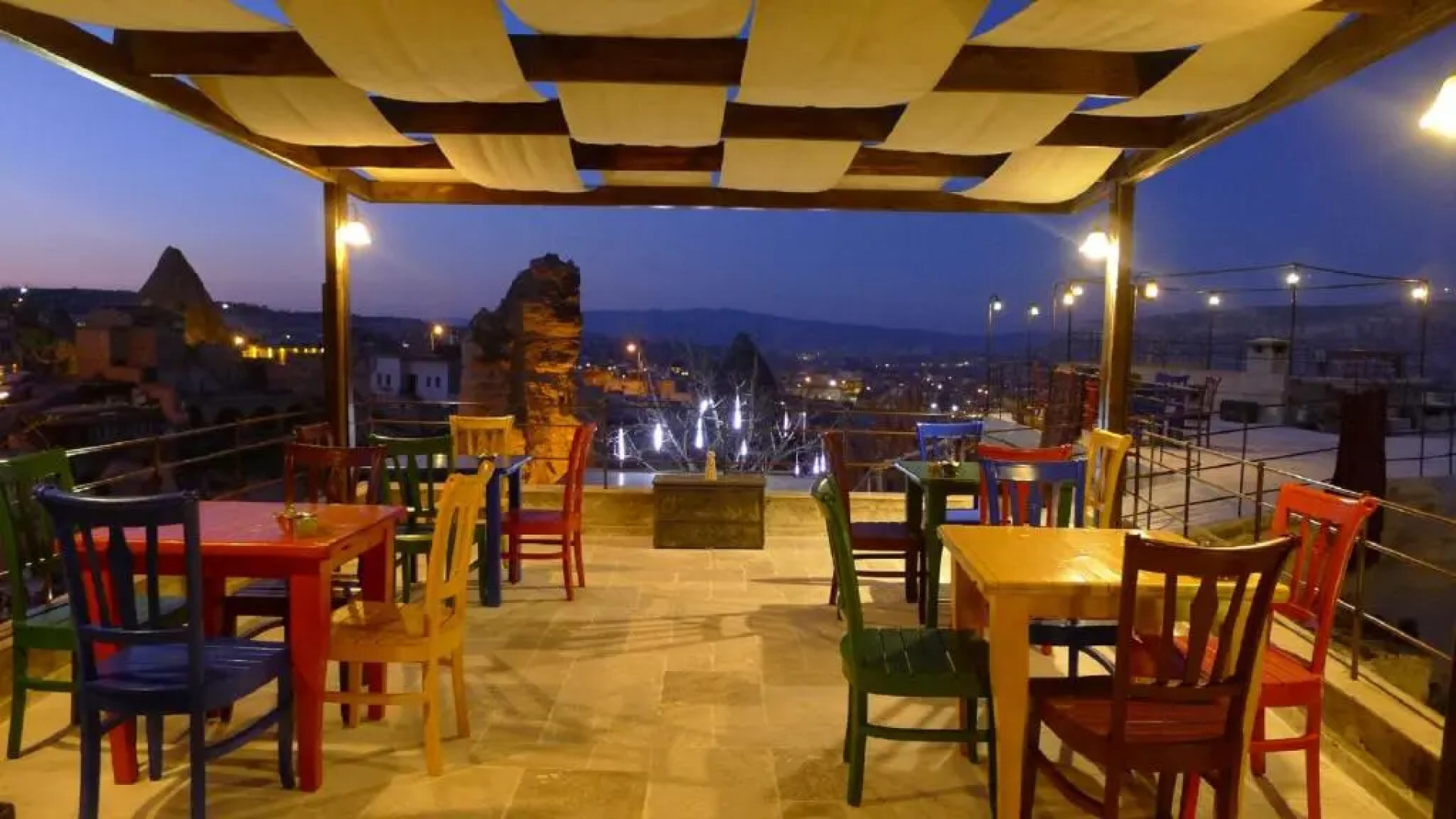 Traveller's Cave Hotel