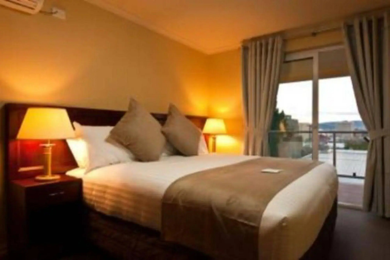 Hampden at Battery Point Apartments