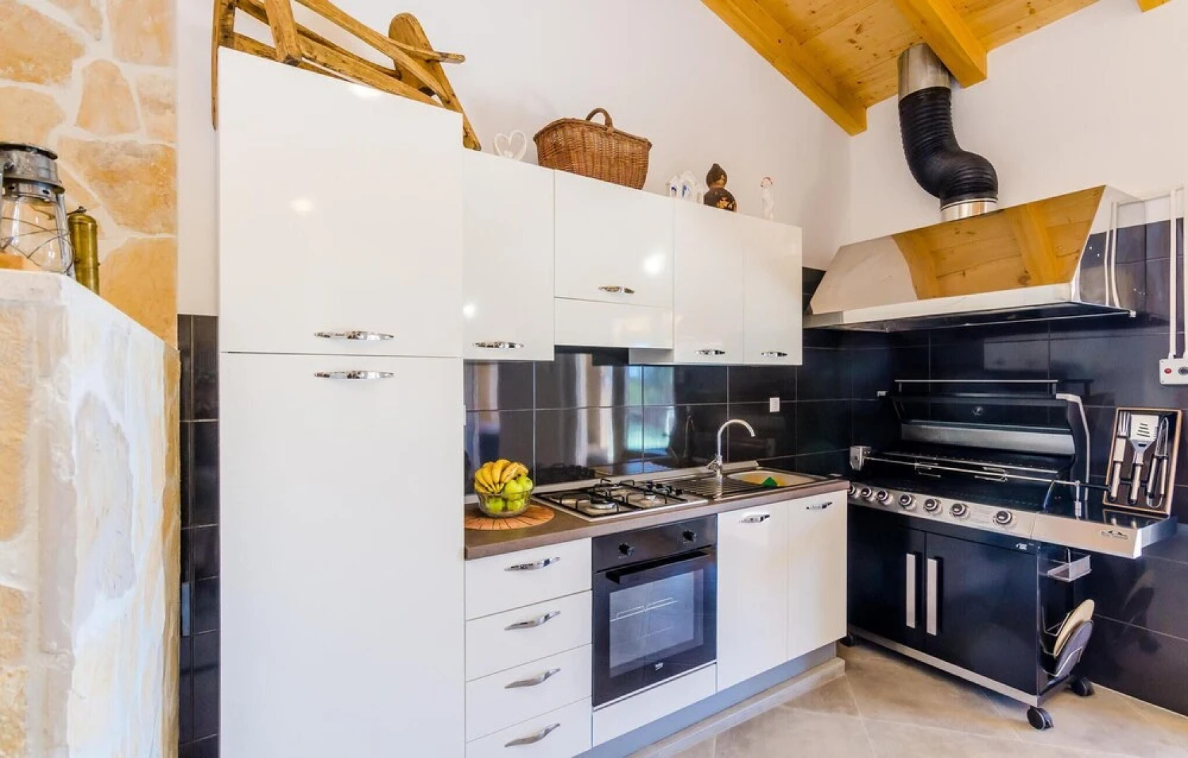 Stunning Home in Dubravka With Wifi and 3 Bedrooms