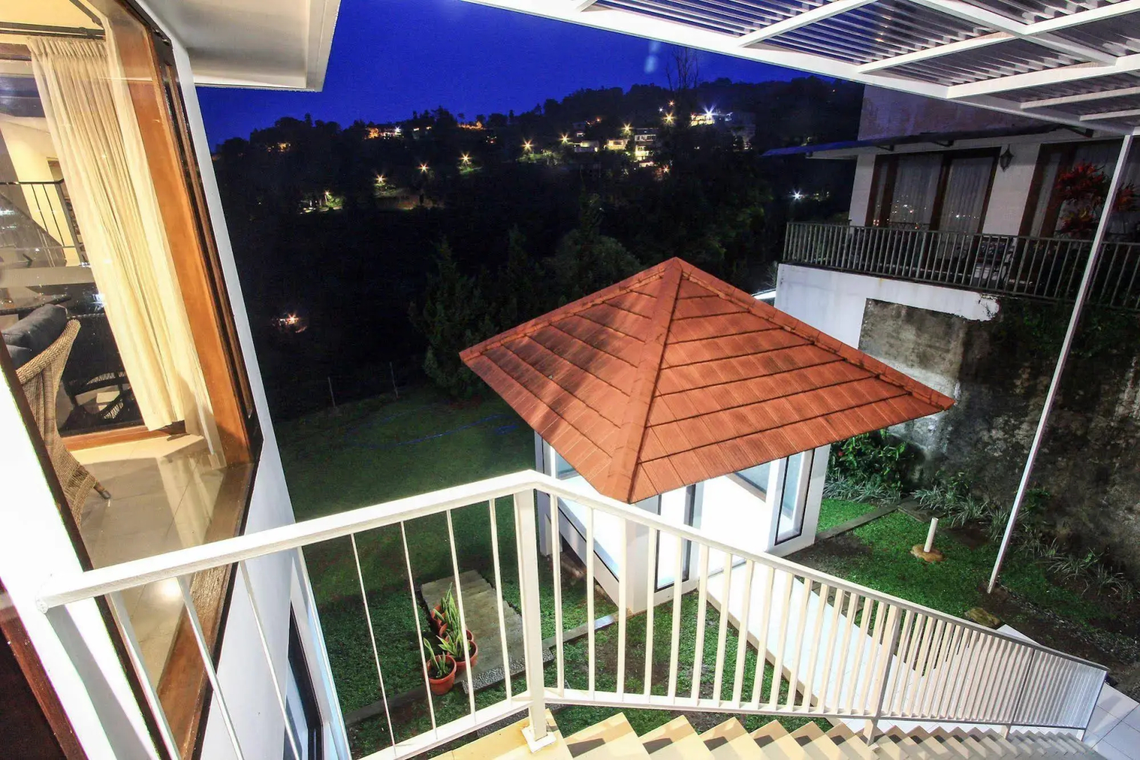 Villa Kencana Syariah, 6 Bed KingSize, View Gunung
