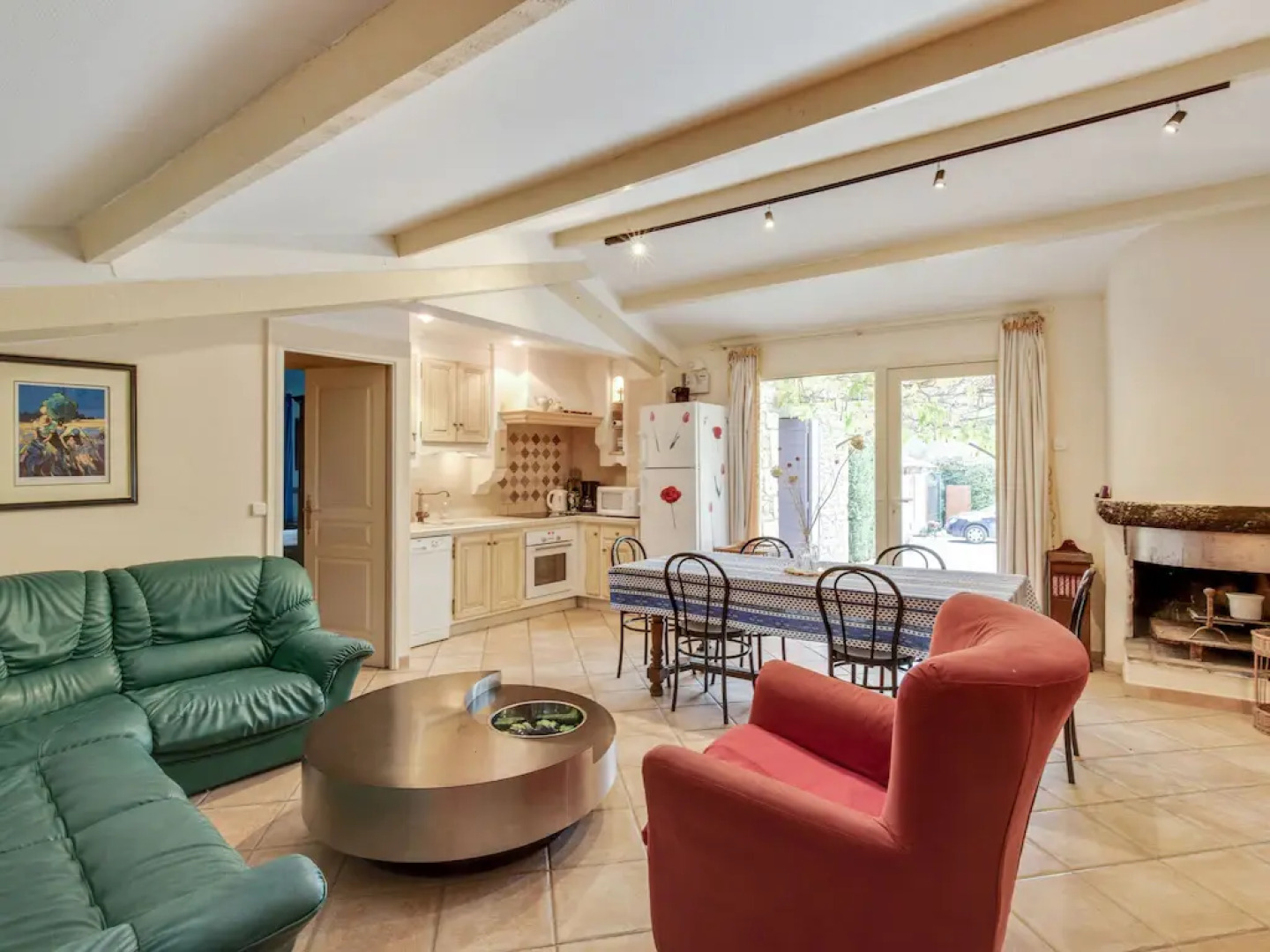 Large holiday home in Vaison-La-Romaine with garden