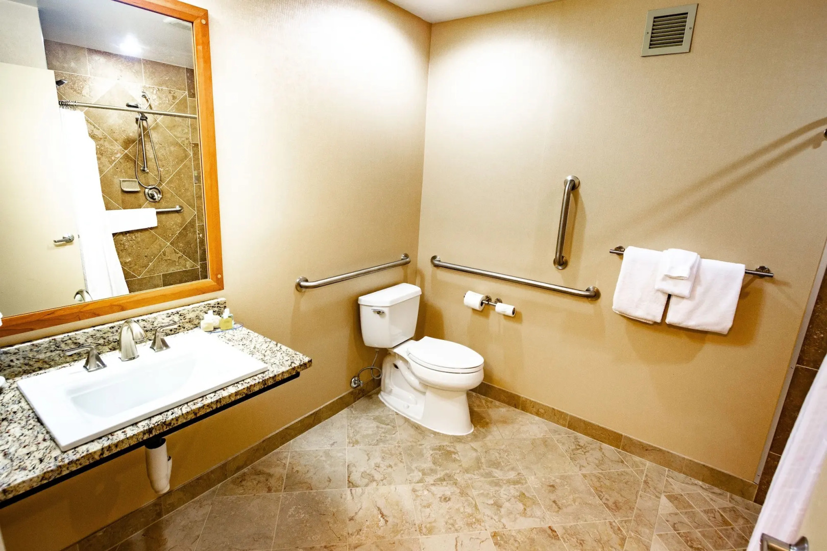 Mirabeau Park Hotel & Convention Center