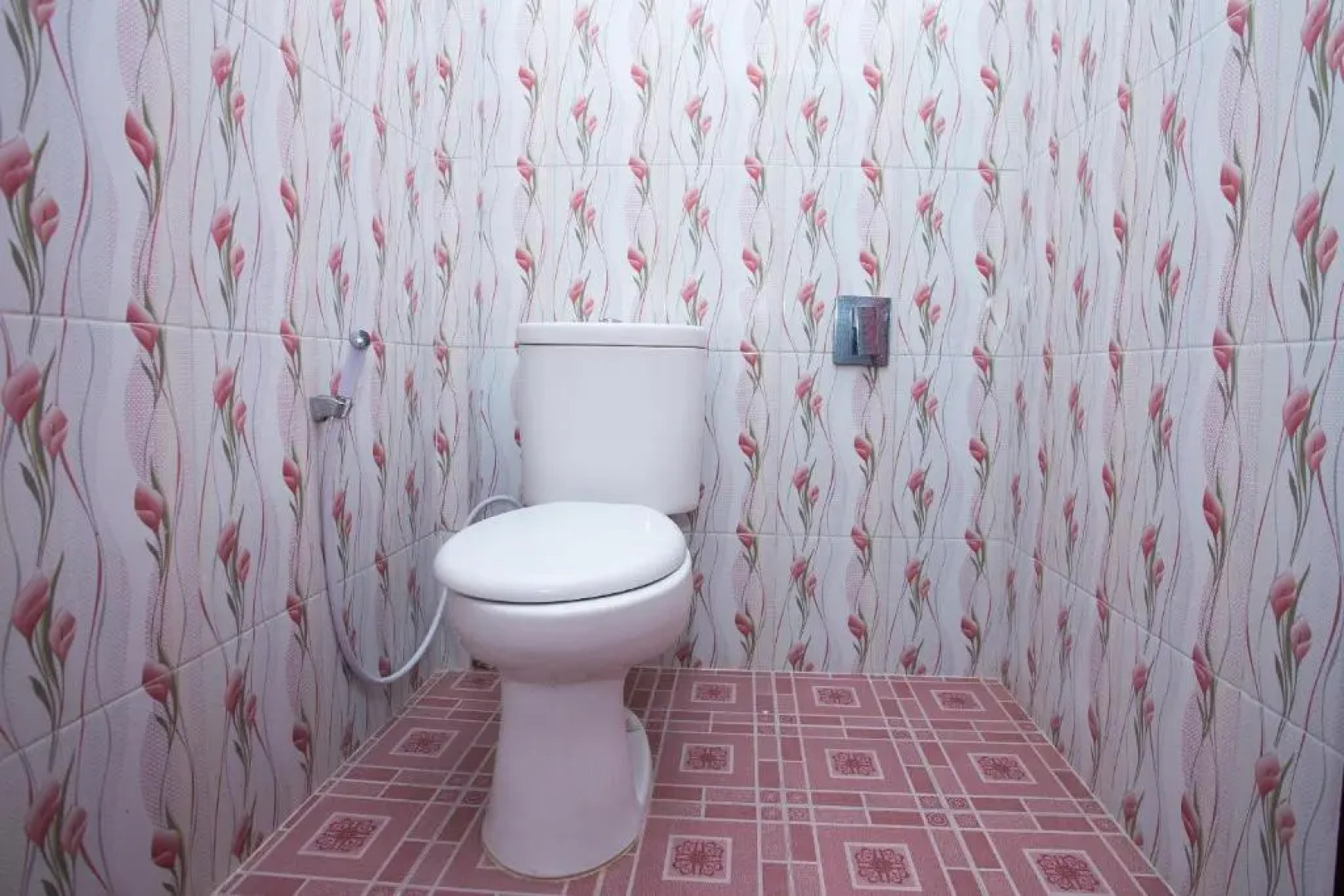 OYO 2718 Backpacker's Homestay Jlegong