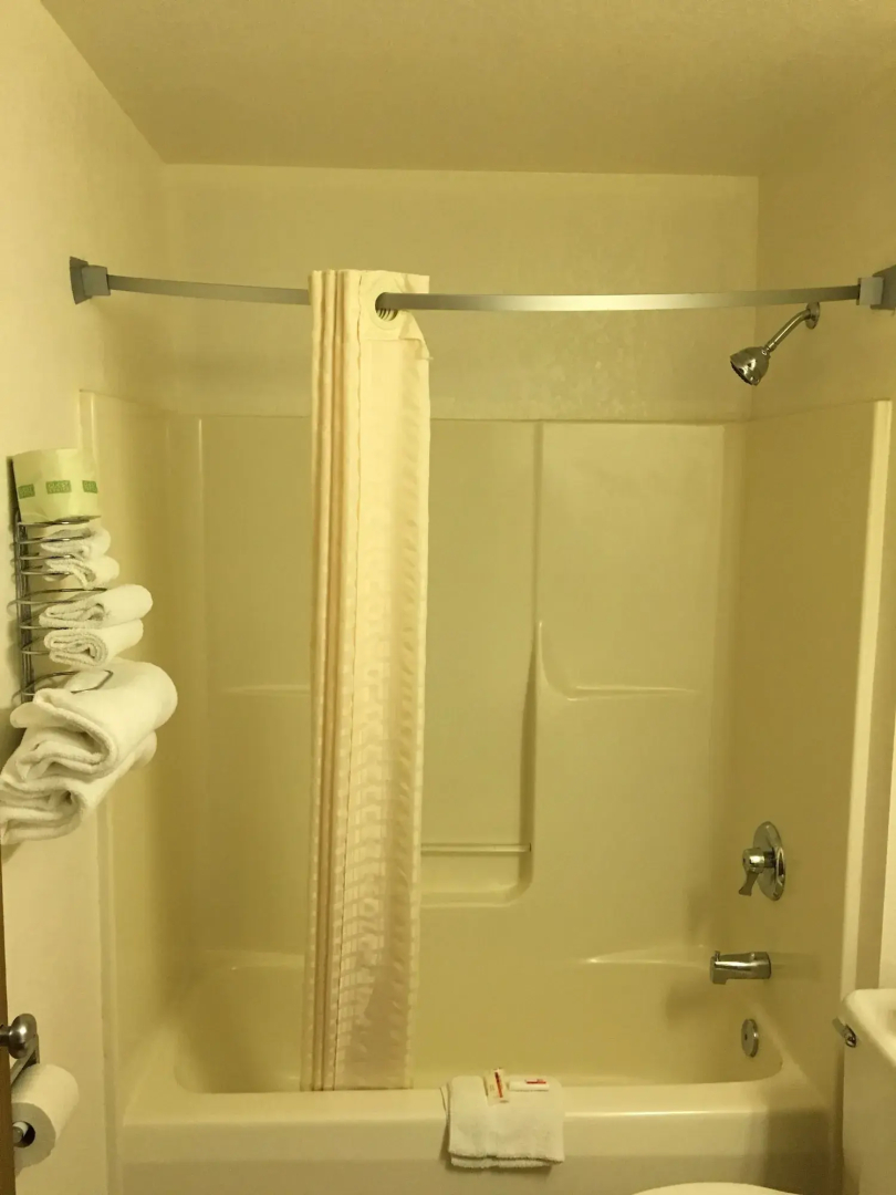 Quality Inn & Suites Howe - Sturgis