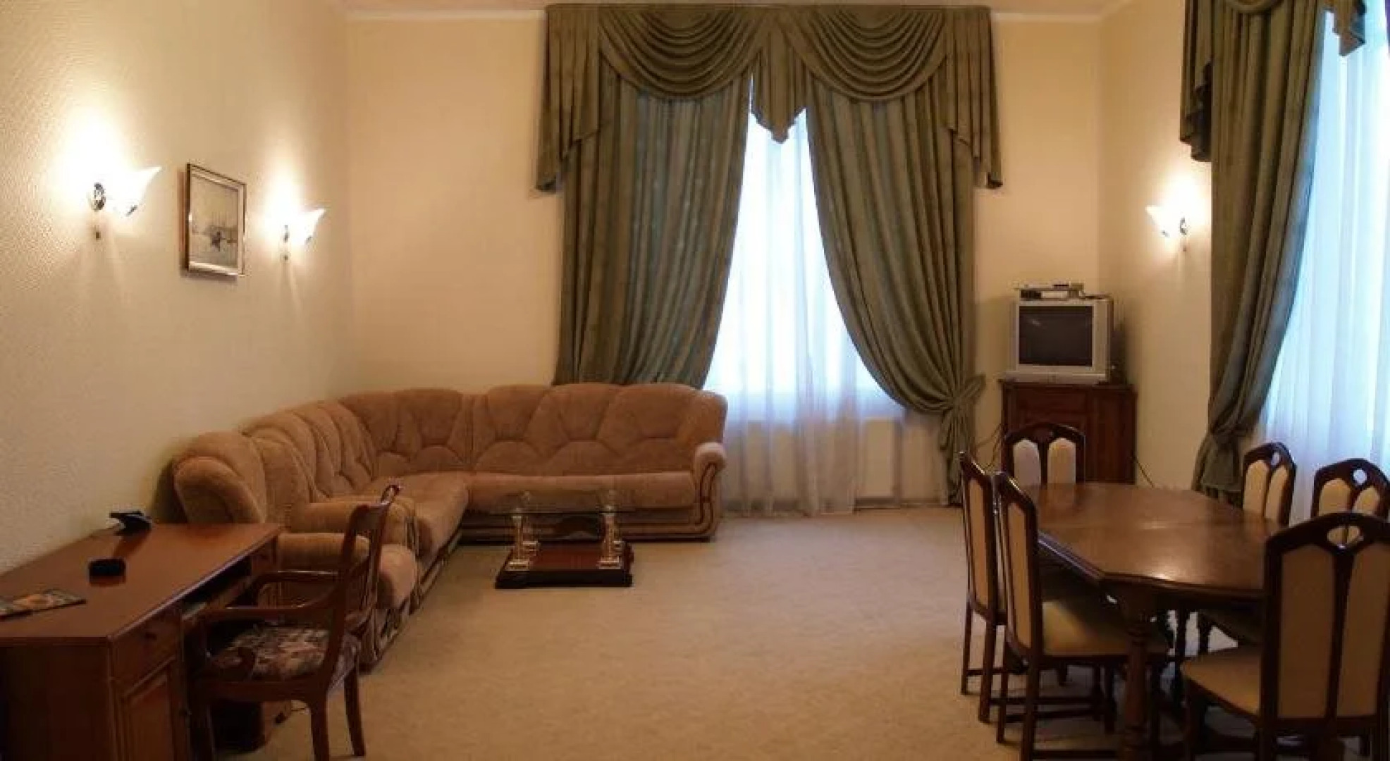 Отель Александровский