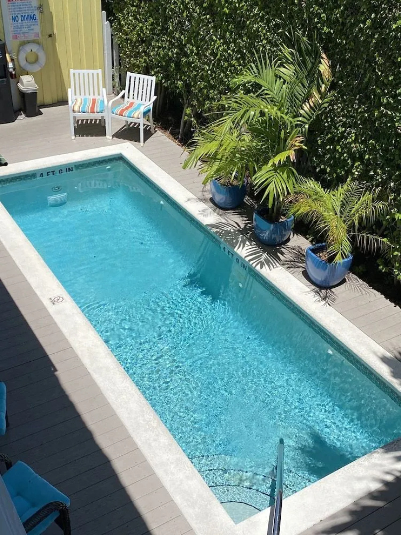Duval Gardens