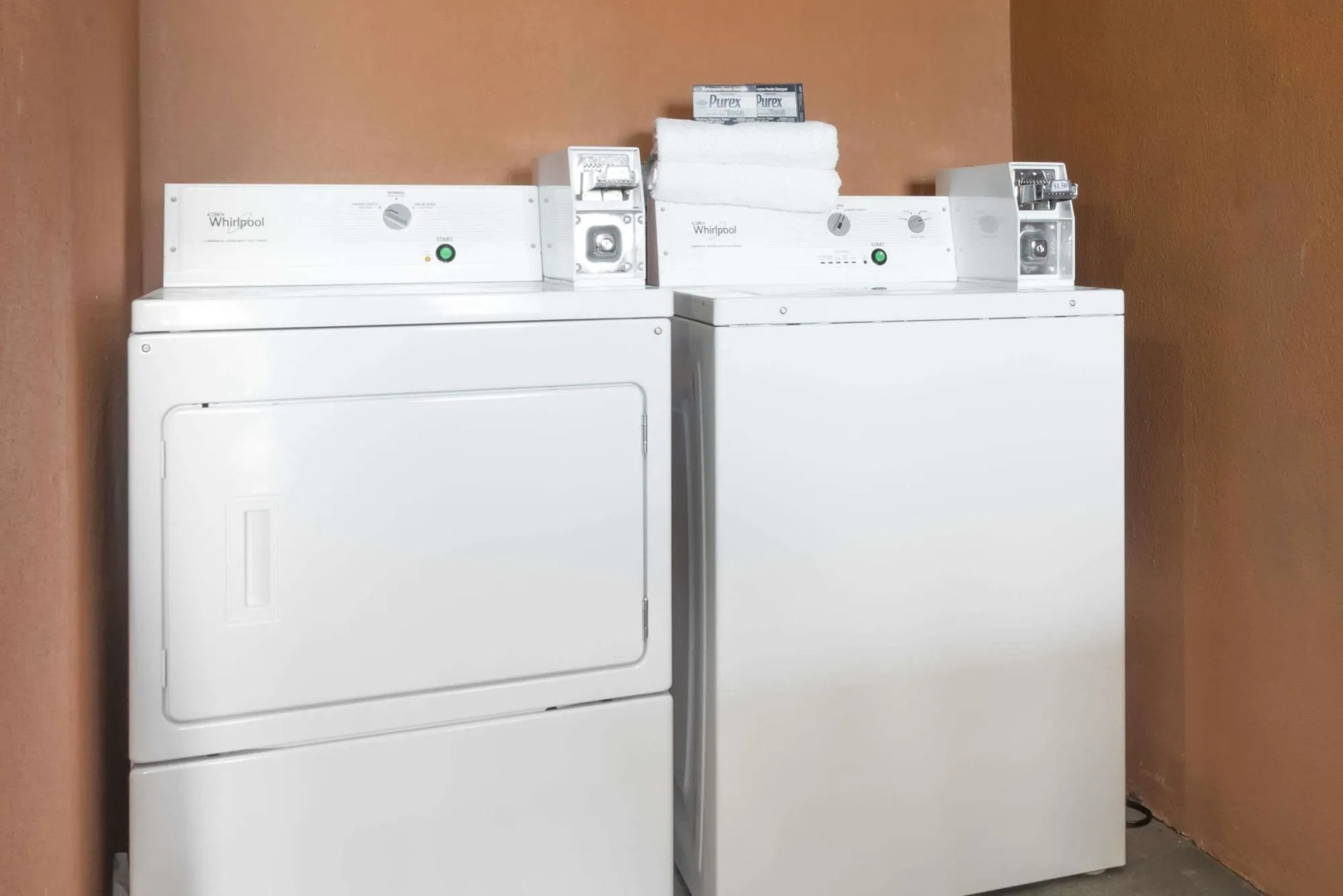 Days Inn by Wyndham Sulphur LA