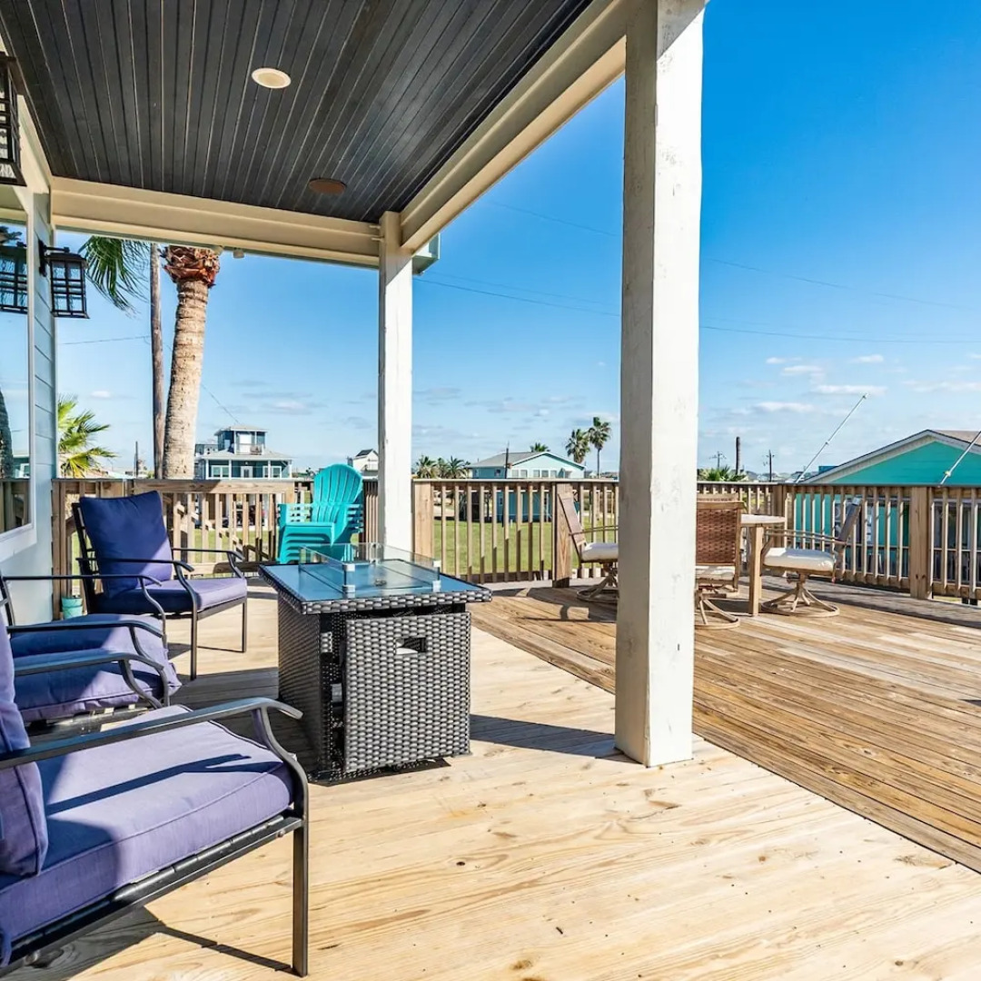 Boats Fishing and Exquisite Decor
