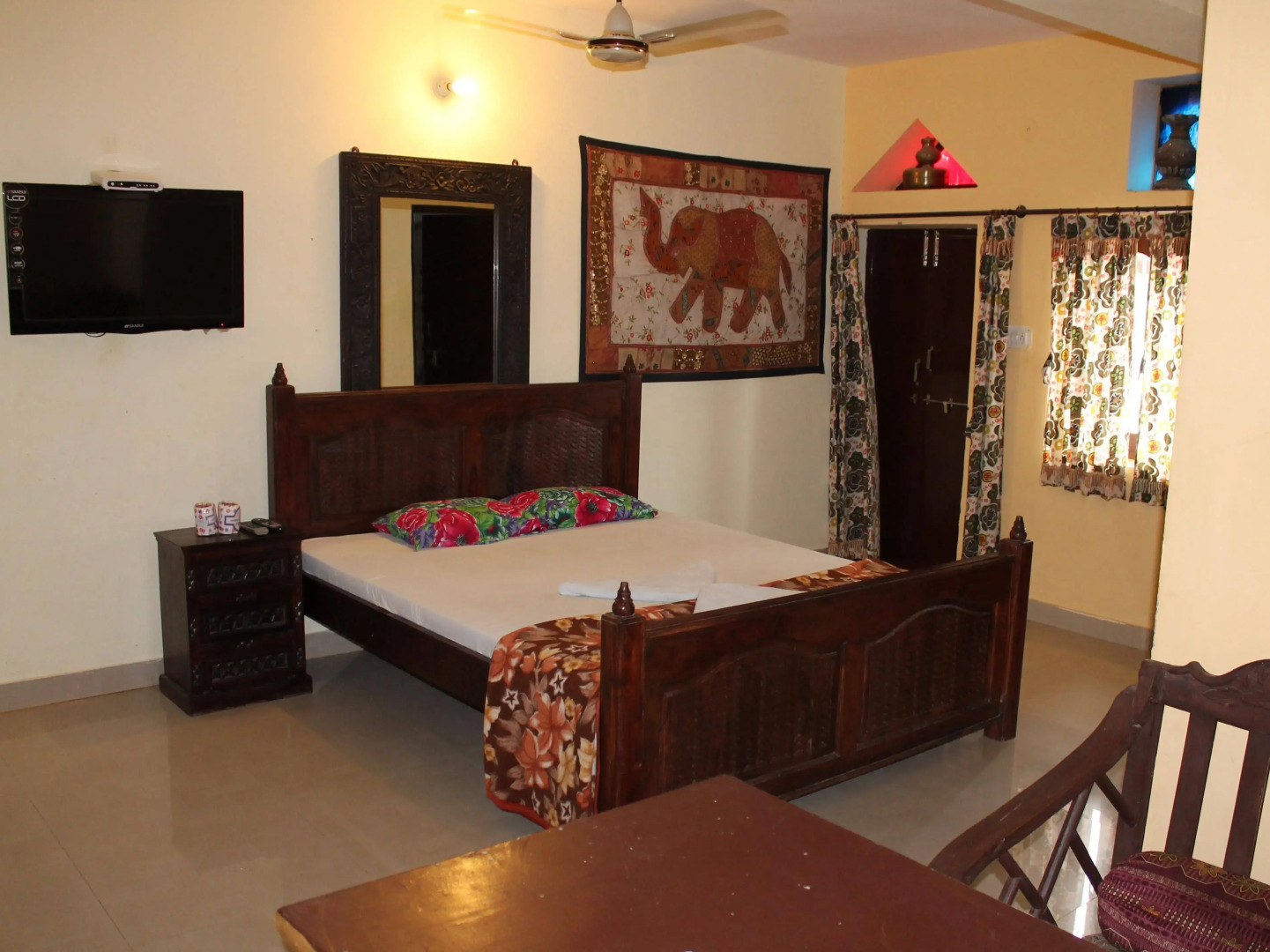 Kesar Heritage Guest House