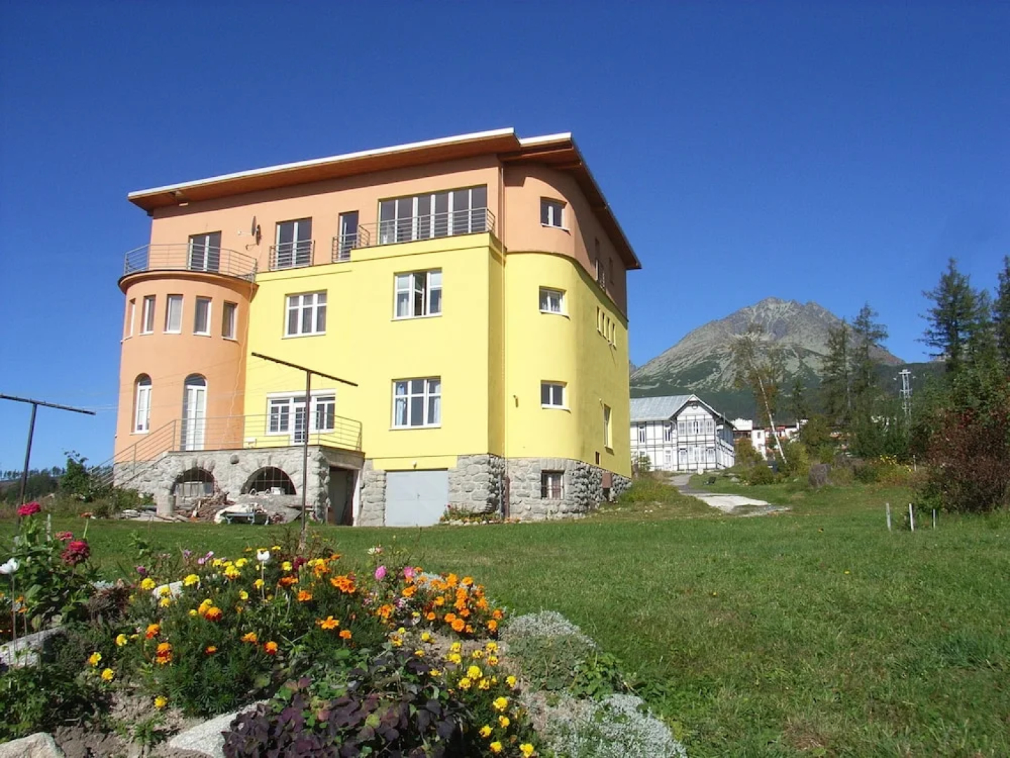 Modern, Spacious, Well Equipped Apartment in High Tatras Mountains 1