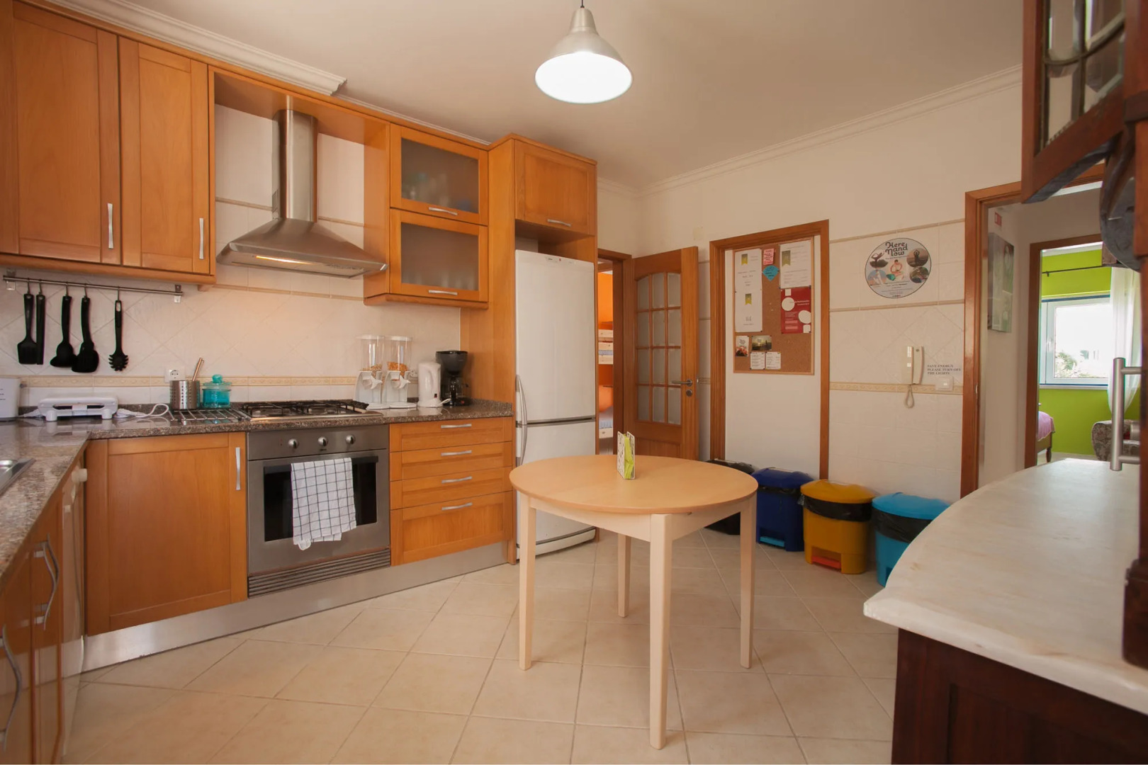 Ericeira Chill Hill Hostel & Private Rooms - Sea Food