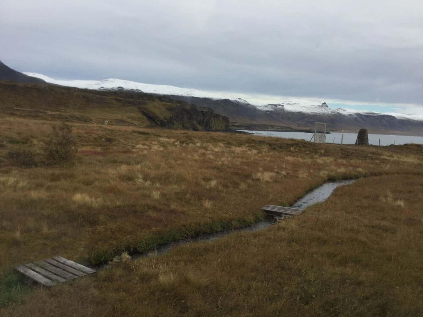Glass House with River & 360 Degree View