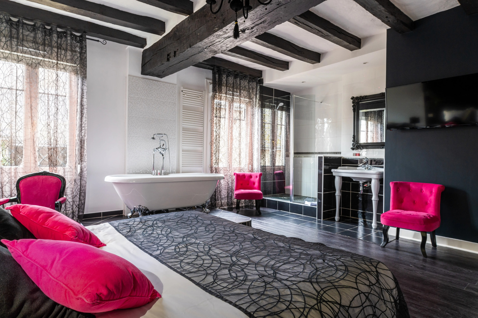 Logis Hôtel Restaurant Le Cheval Blanc