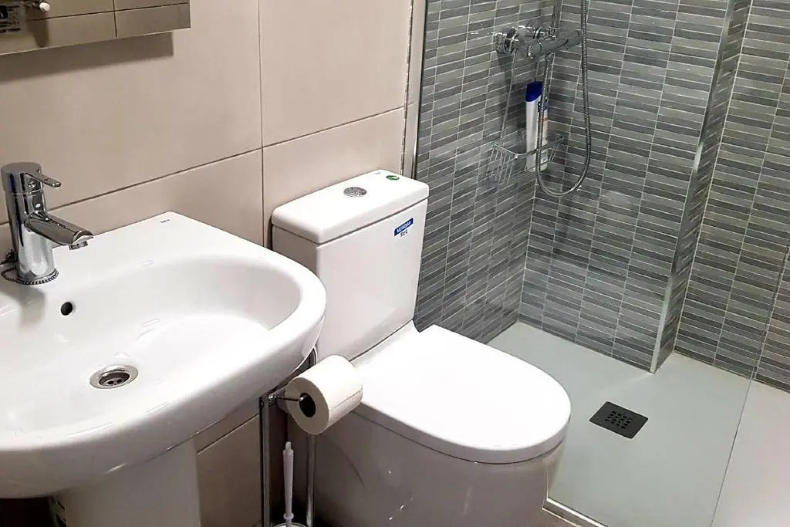 Laia Home Garaje Y Wifi