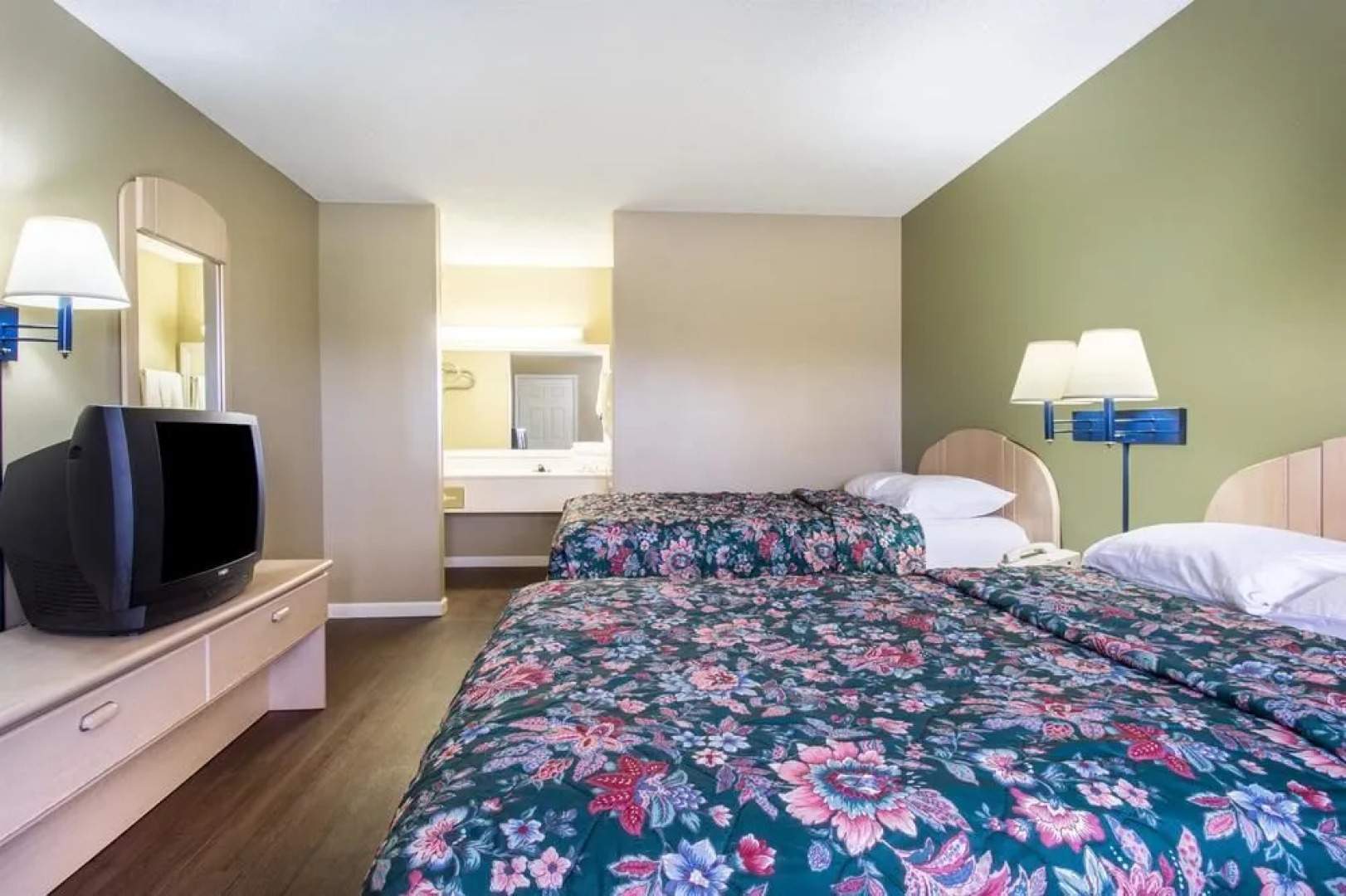 Super 8 Motel - Monticello