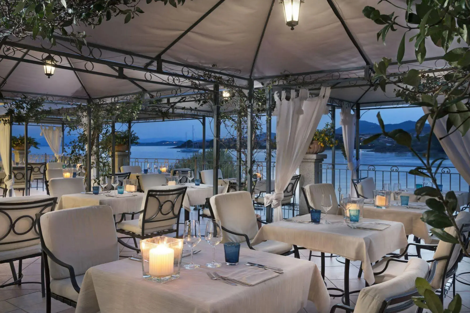 Gabbiano Azzurro Hotel & Suites