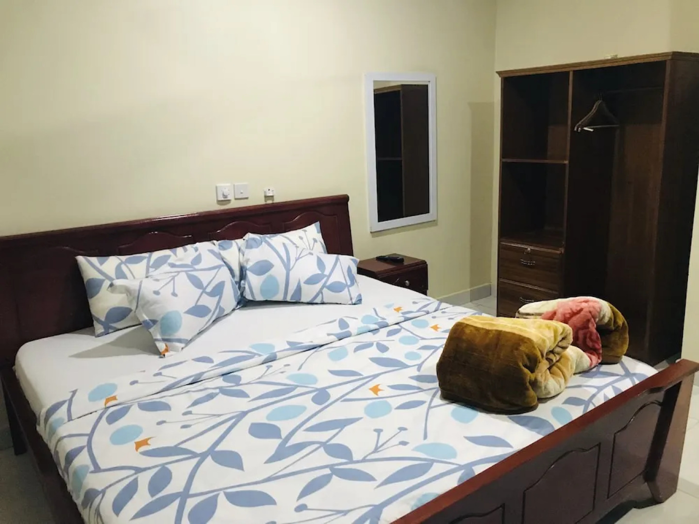 Menyinda Hotel and Restaurant