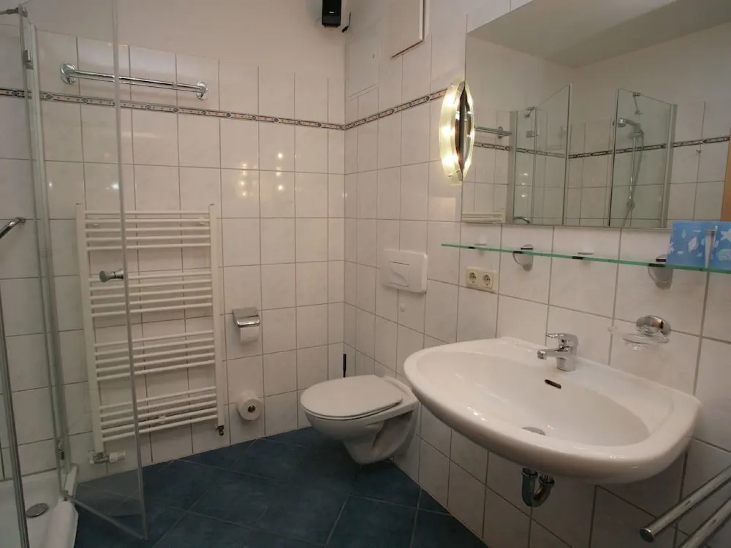 Spacious Apartment with Terrace in Dierhagen