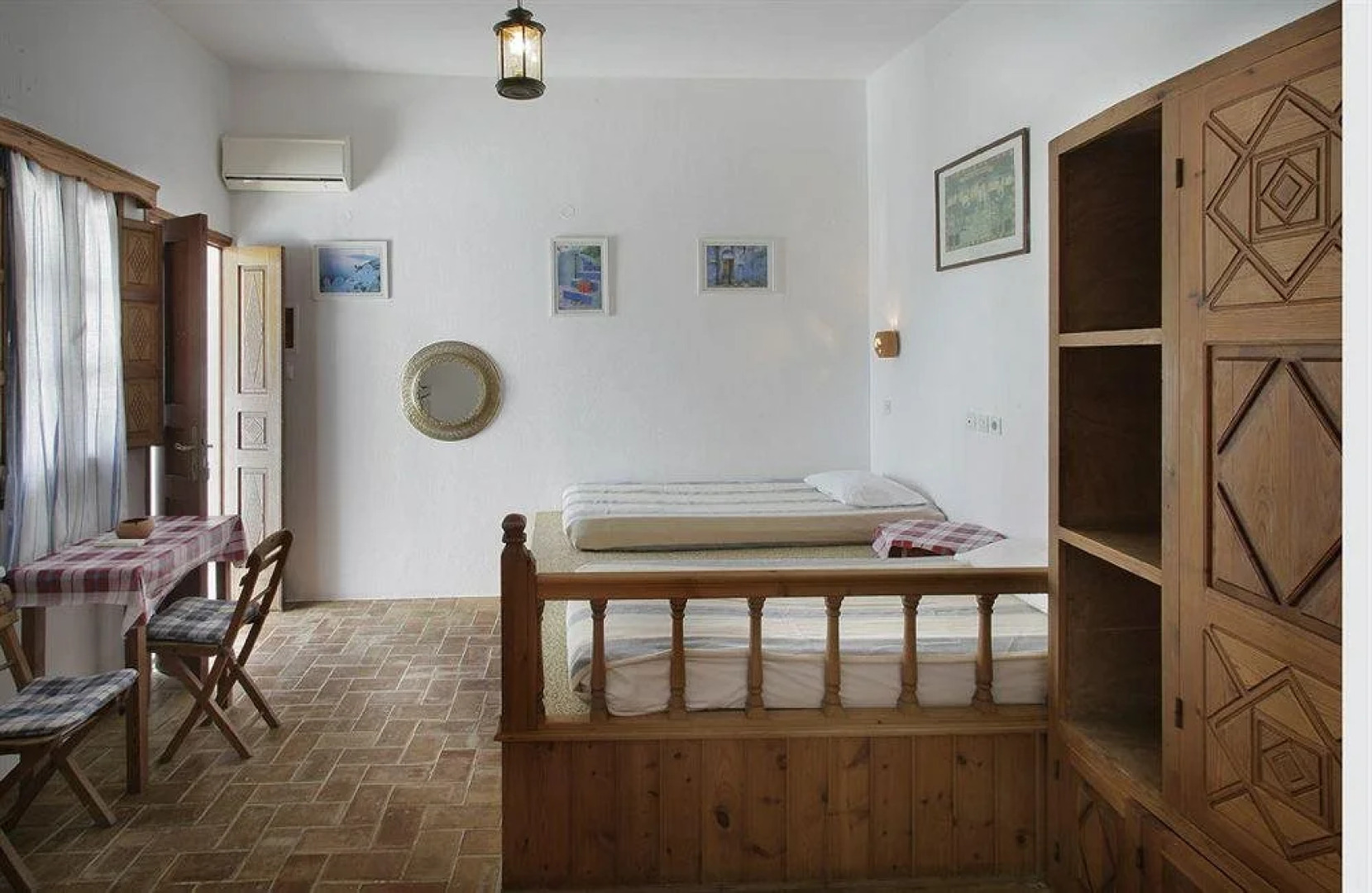 Melenos Apartments & Studios