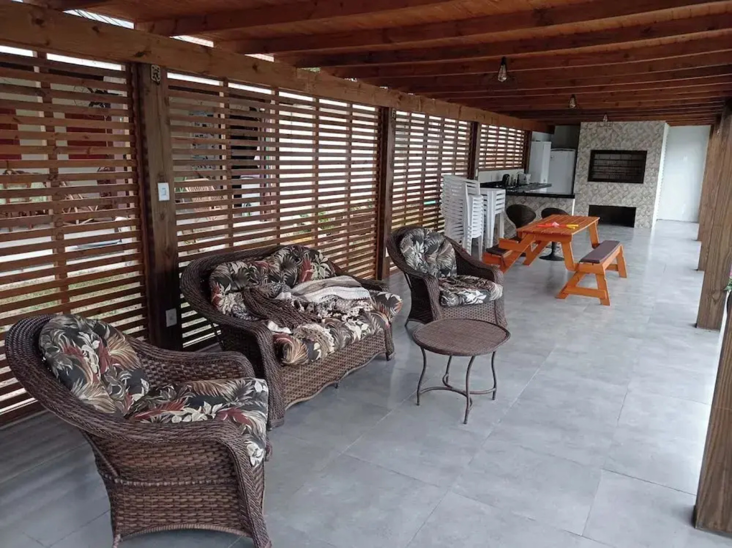 Atlantida Johsil Hotel