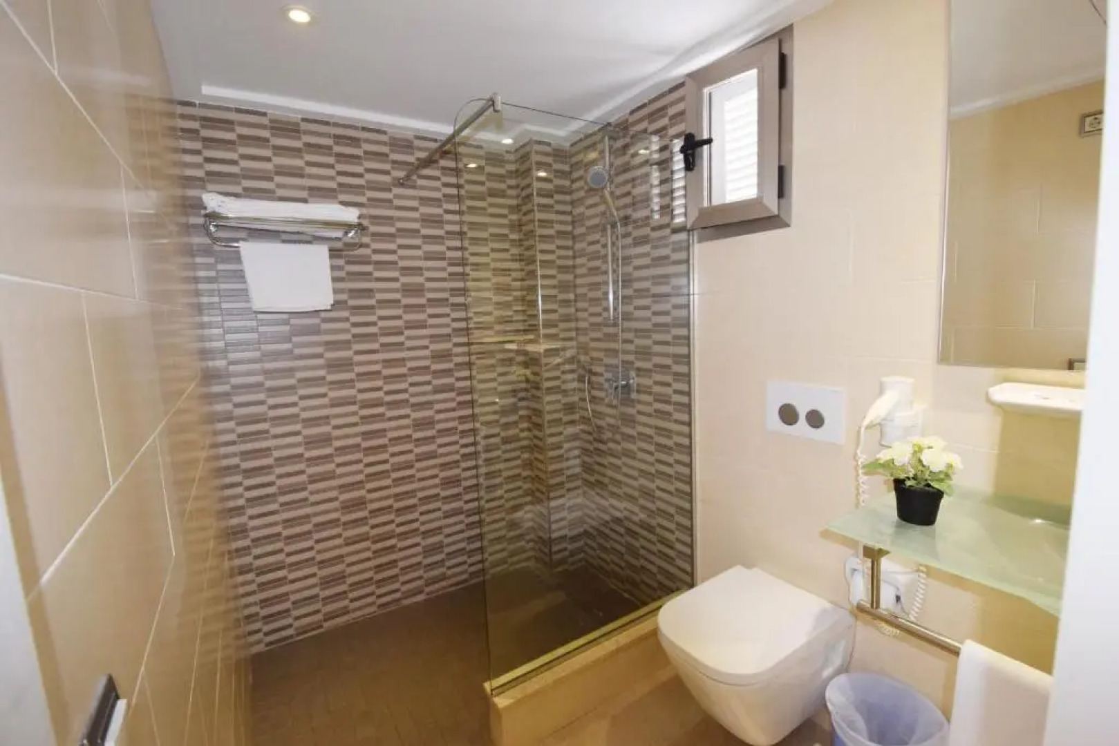 Apartamentos Ferrera Pins