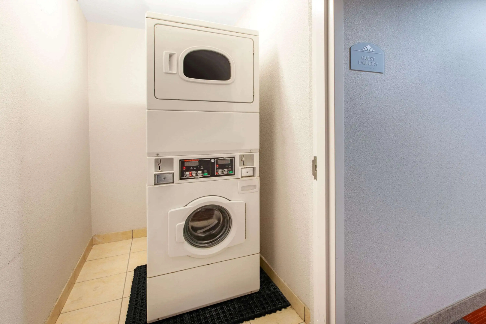 Microtel Inn & Suites by Wyndham Pittsburgh Airport