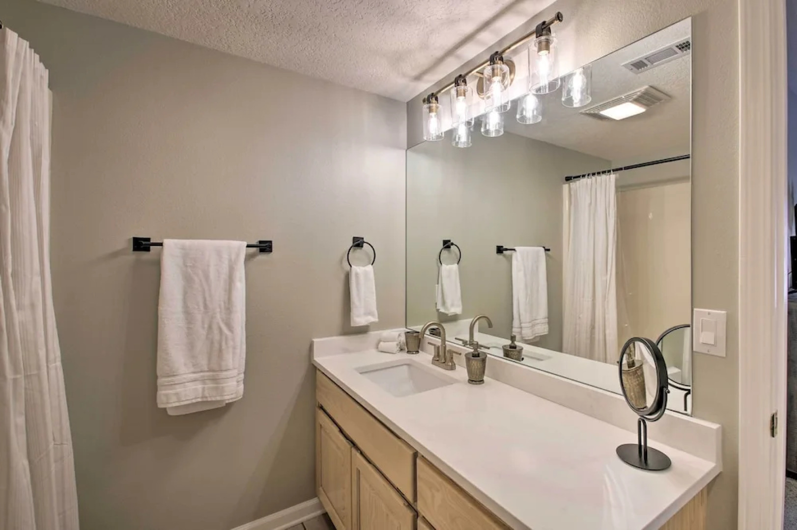 Hot Springs Village Home on Golf Course!