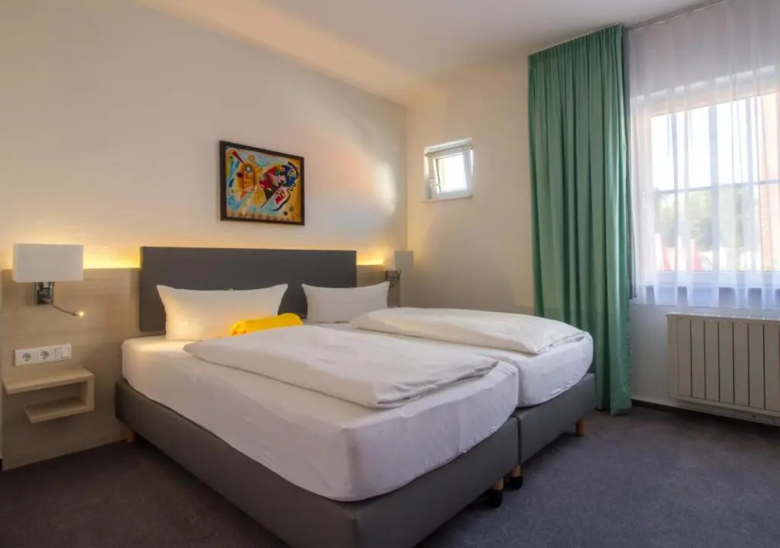 Hotel & Restaurant 5 Linden