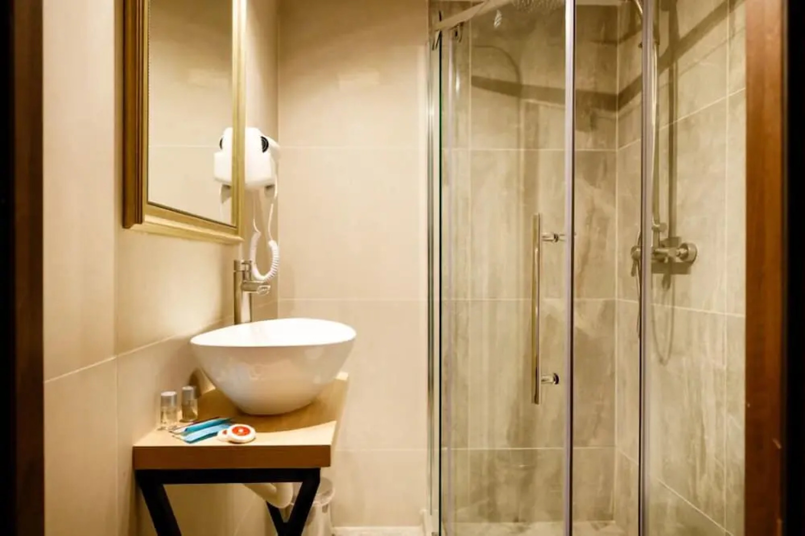 La Colțul Castelului Bran Boutique