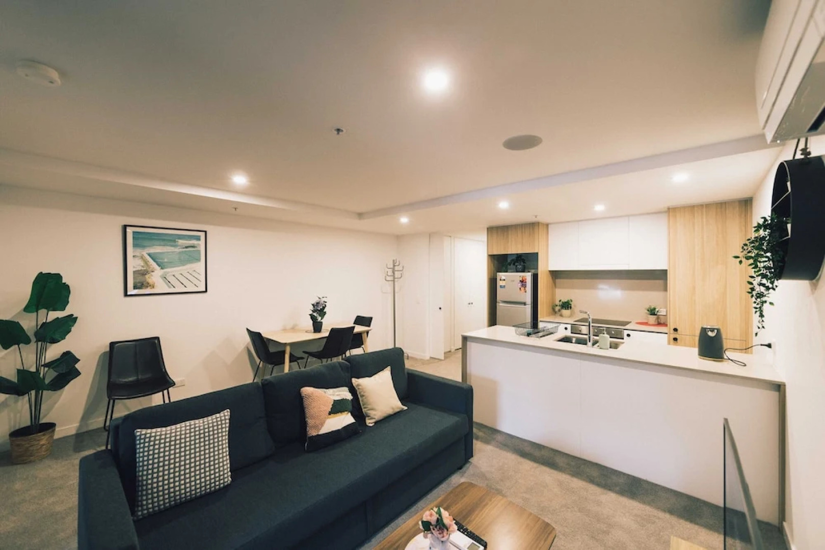 Midnight Apartments Accommodate Canberra
