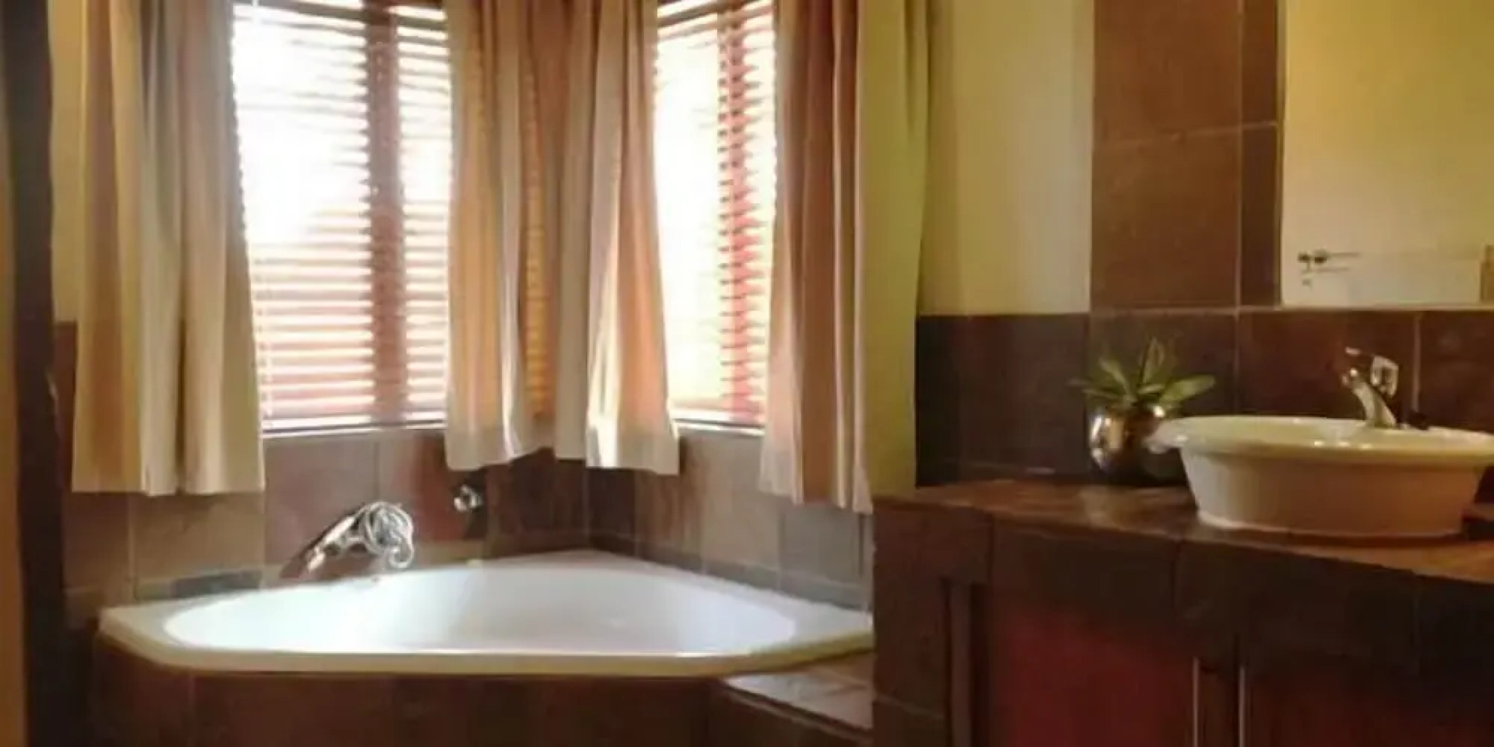 Makhato 84 Bush Lodge