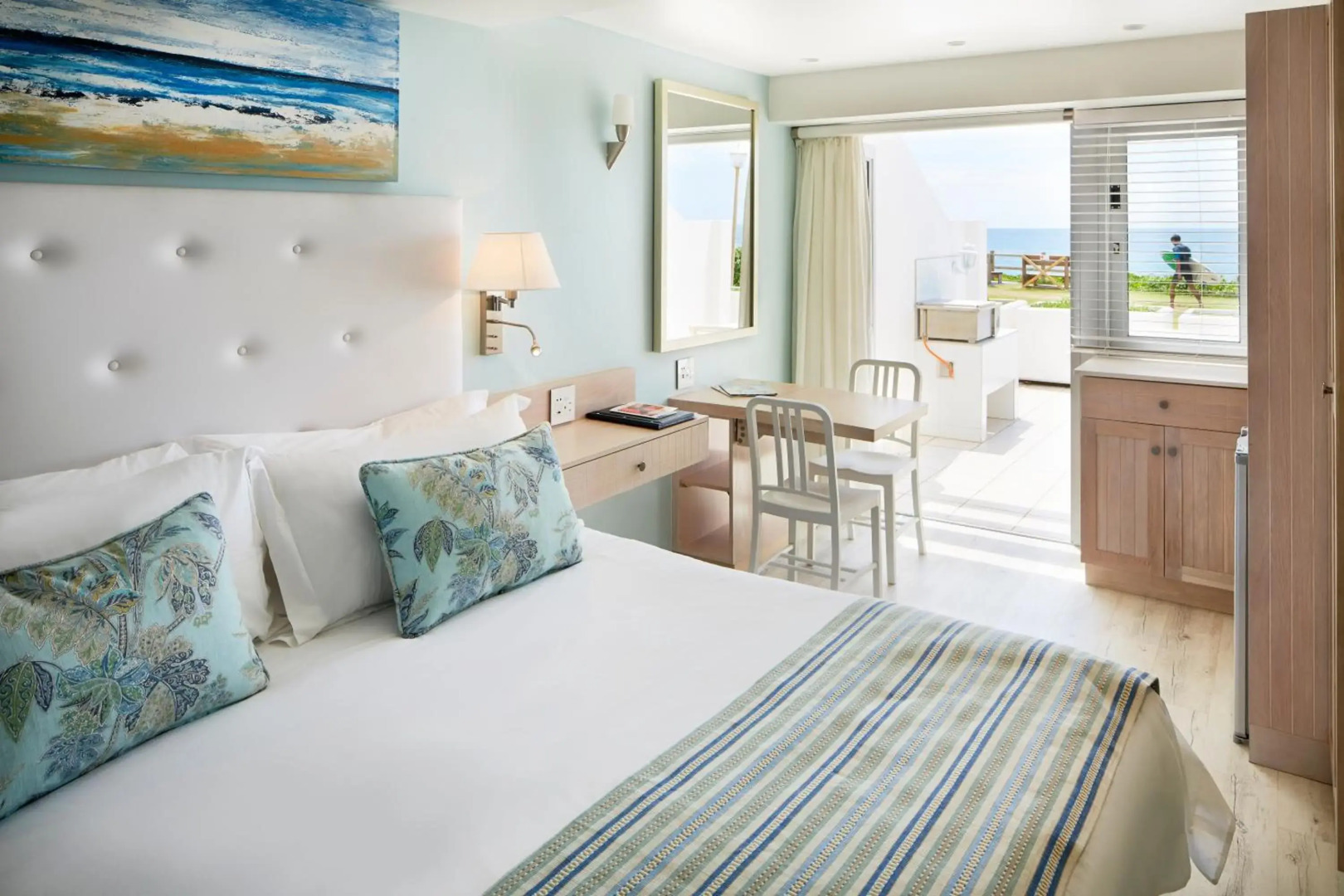 First Group La Montagne