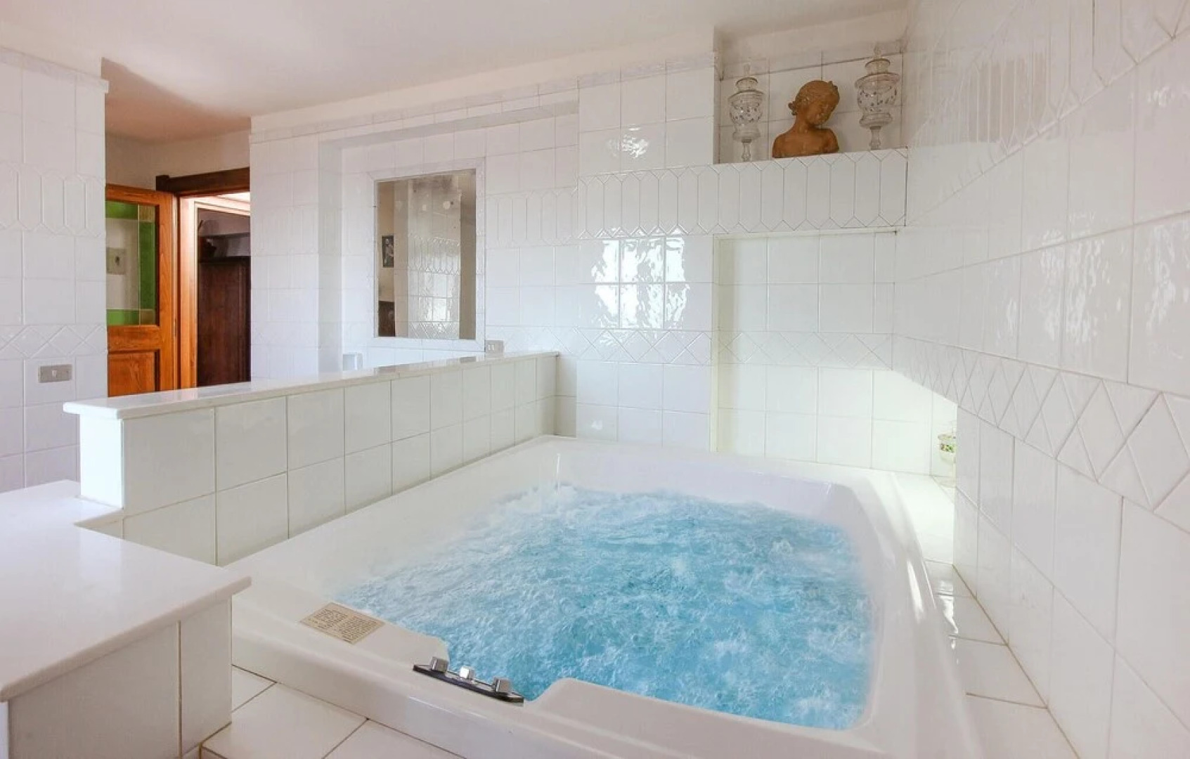 Nice Home in Caserta Vecchia With Wifi and 5 Bedrooms