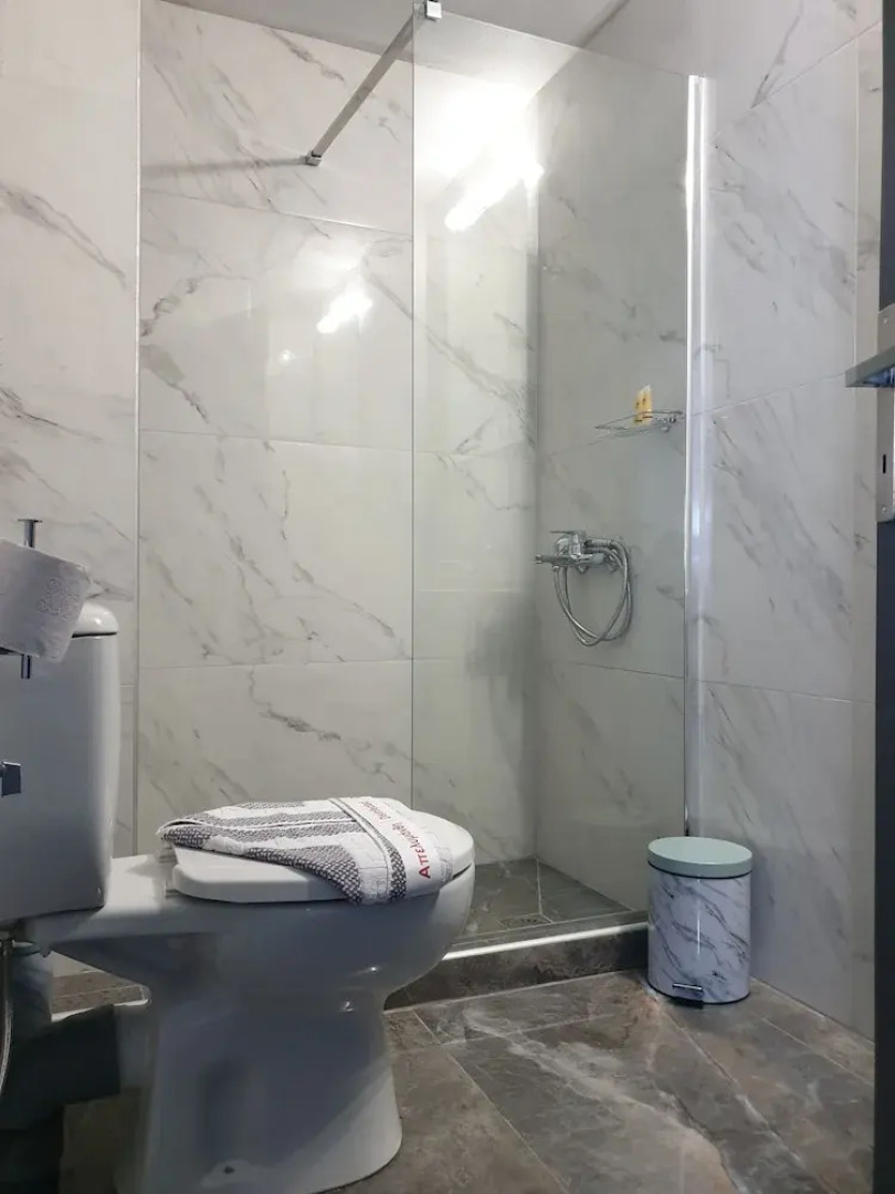 Odos Oneiron Tavronitis Bay