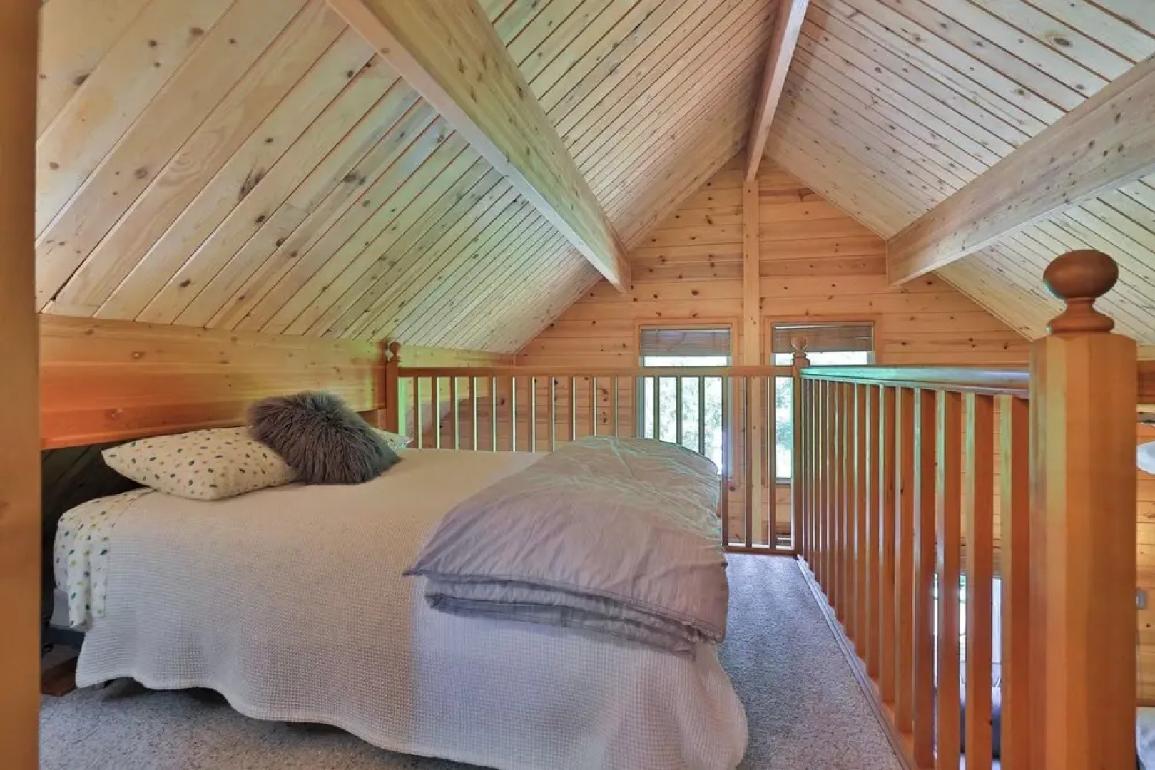 Leavenworth Cabin 3 Mi to Lake Wenatchee: Hot Tub!