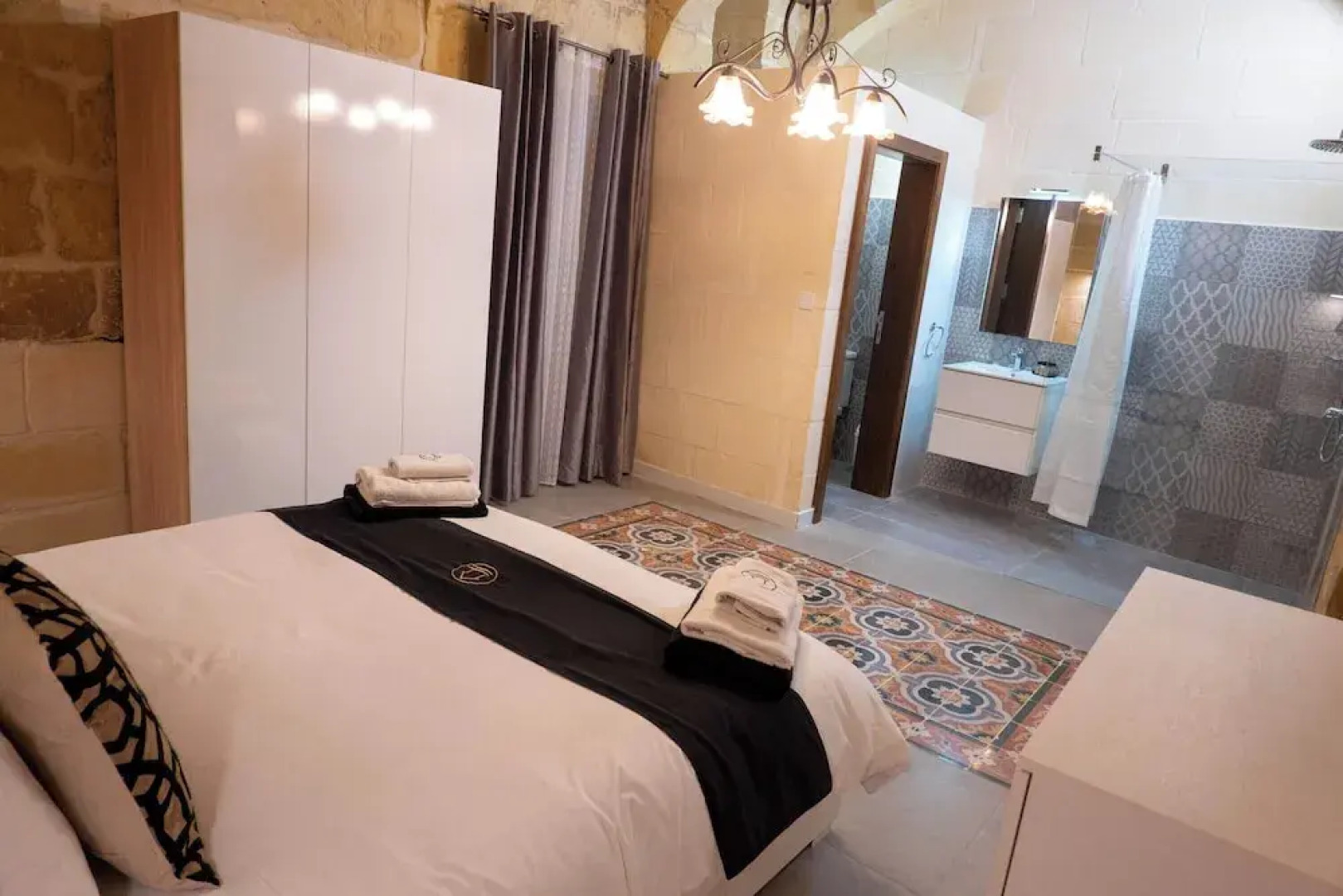 Surwig Gozitan Villa & Pool