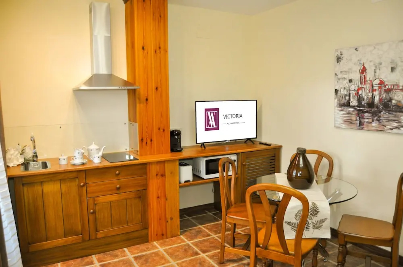 Alojamientos Victoria S.L.