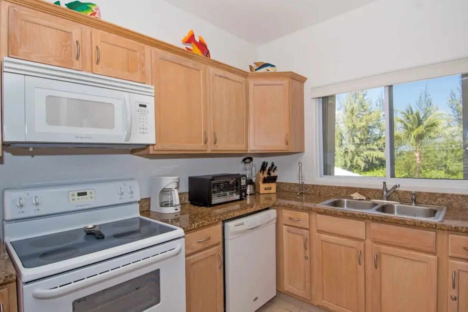 Kaibo Yacht Club by Cayman Villas