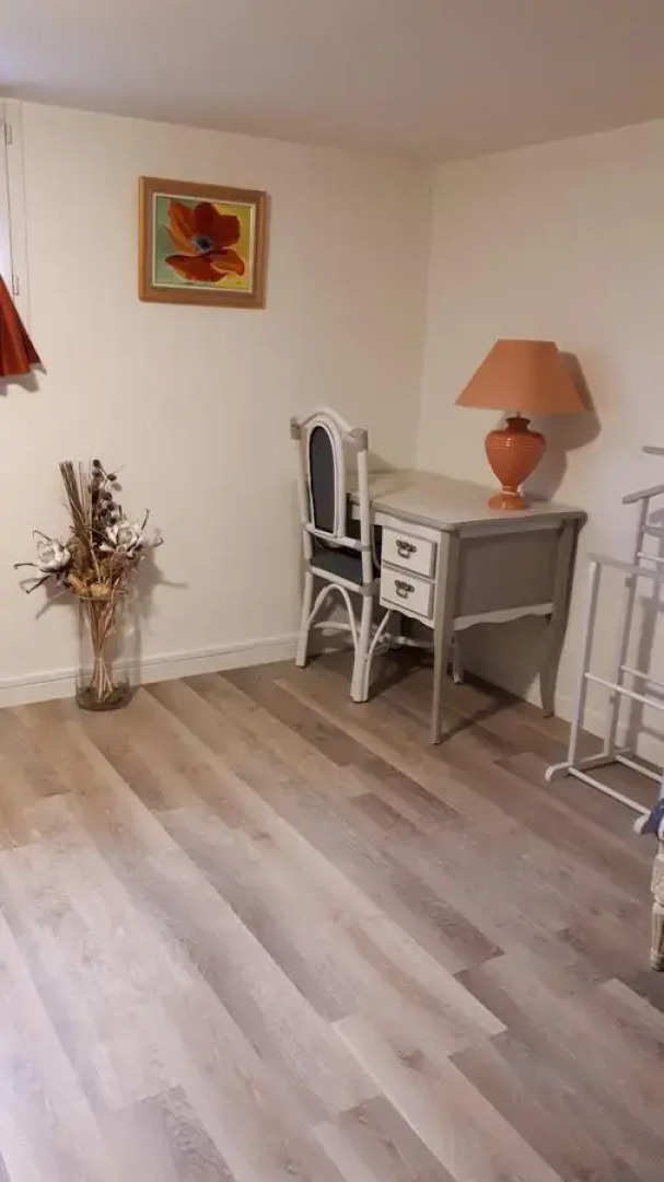 T1 Dans Maison Au Calme