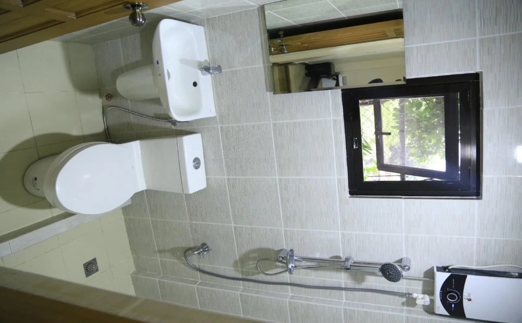 The Lakeview Suites