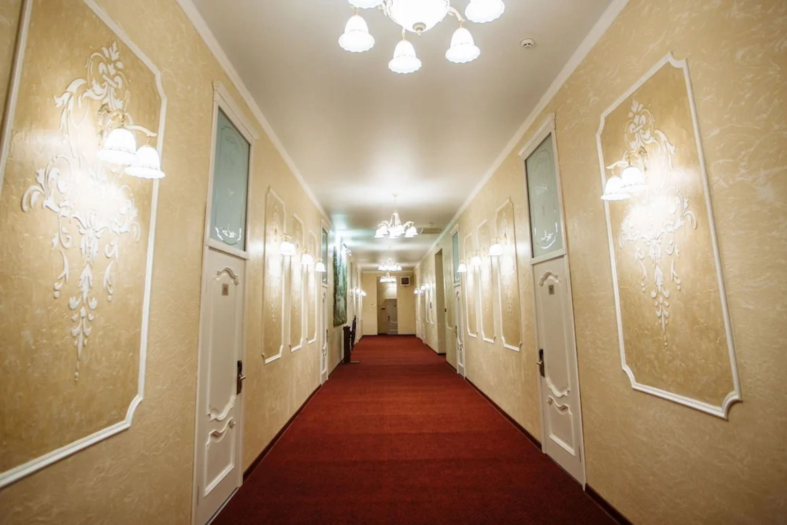 Отель и хостел Bessarabia