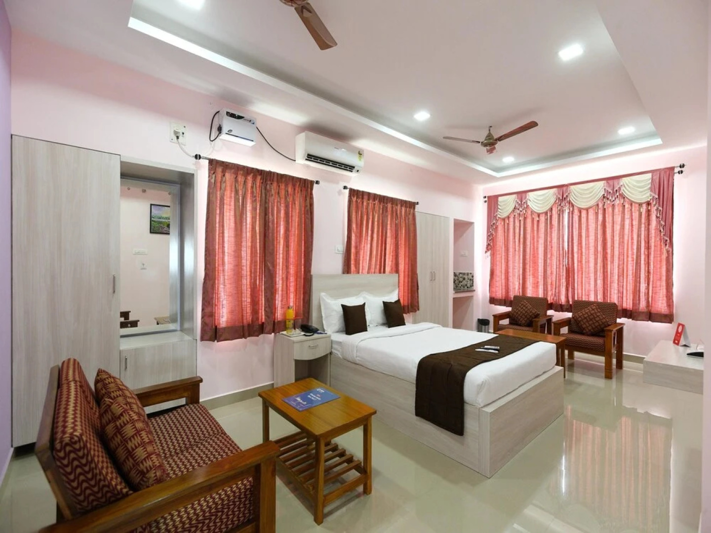 OYO 4355 Goodland Inn