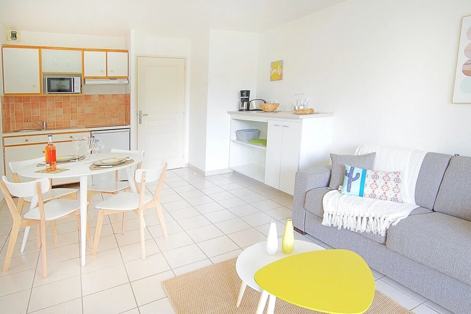 Apartment With one Bedroom in Canet-en-roussillon, With Pool Access an