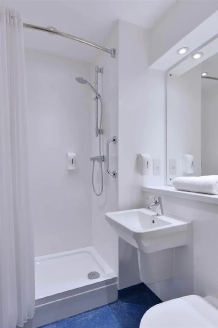 Travelodge Alton Four Marks