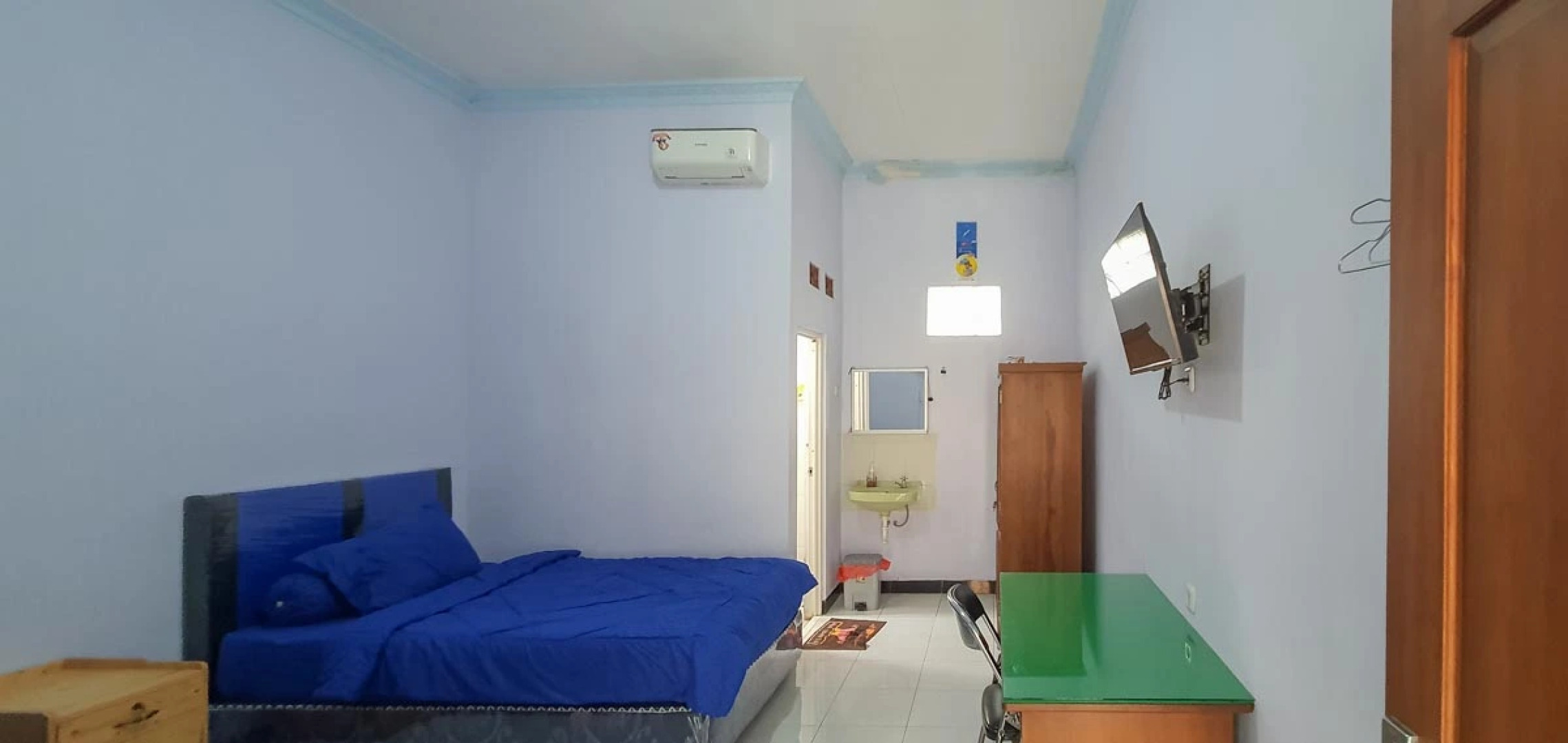 Angrumba Family Homestay Near Rsud Caruban