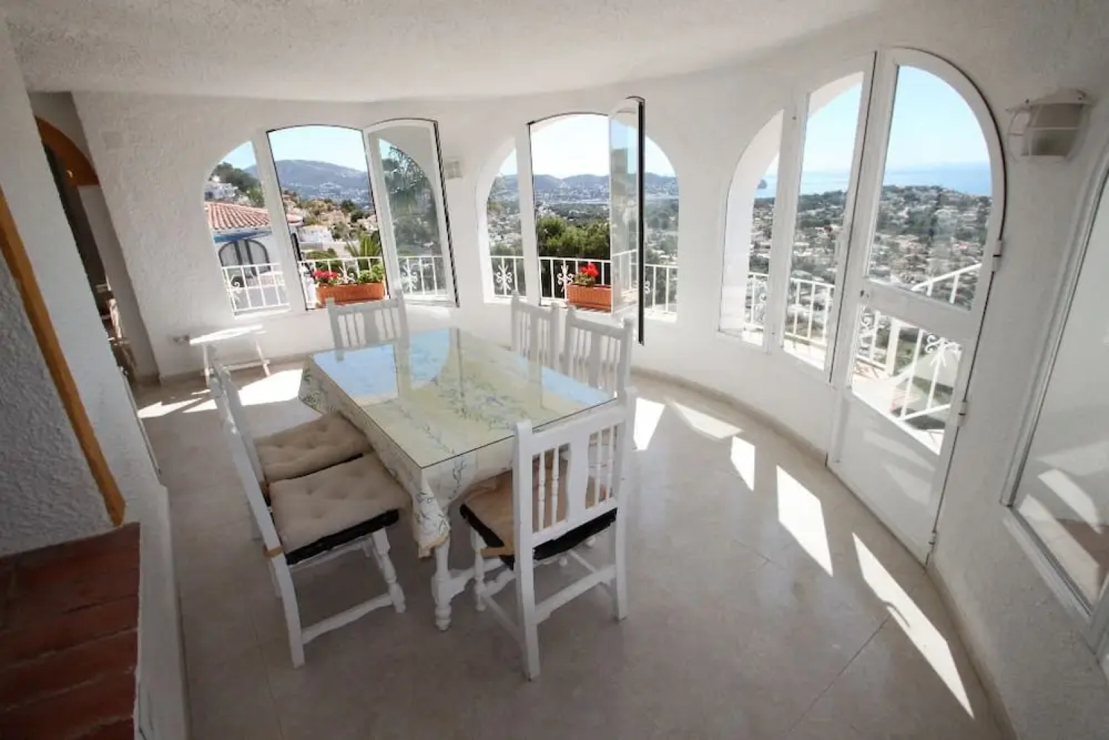 Bellevue - sea view holiday home with private pool in Benissa