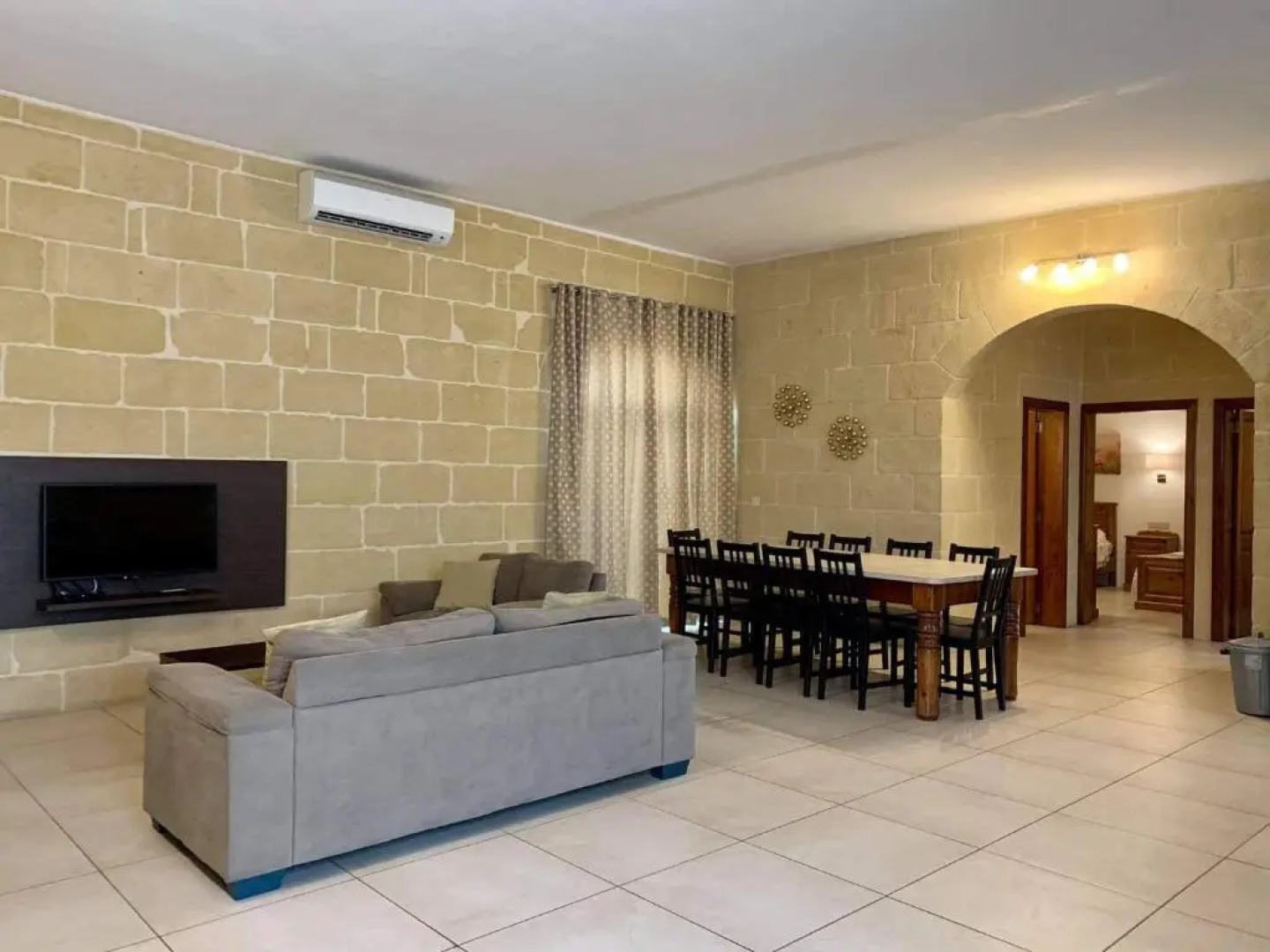 Hofra Farmhouse - 5 bedroom farmhouse with private pool available