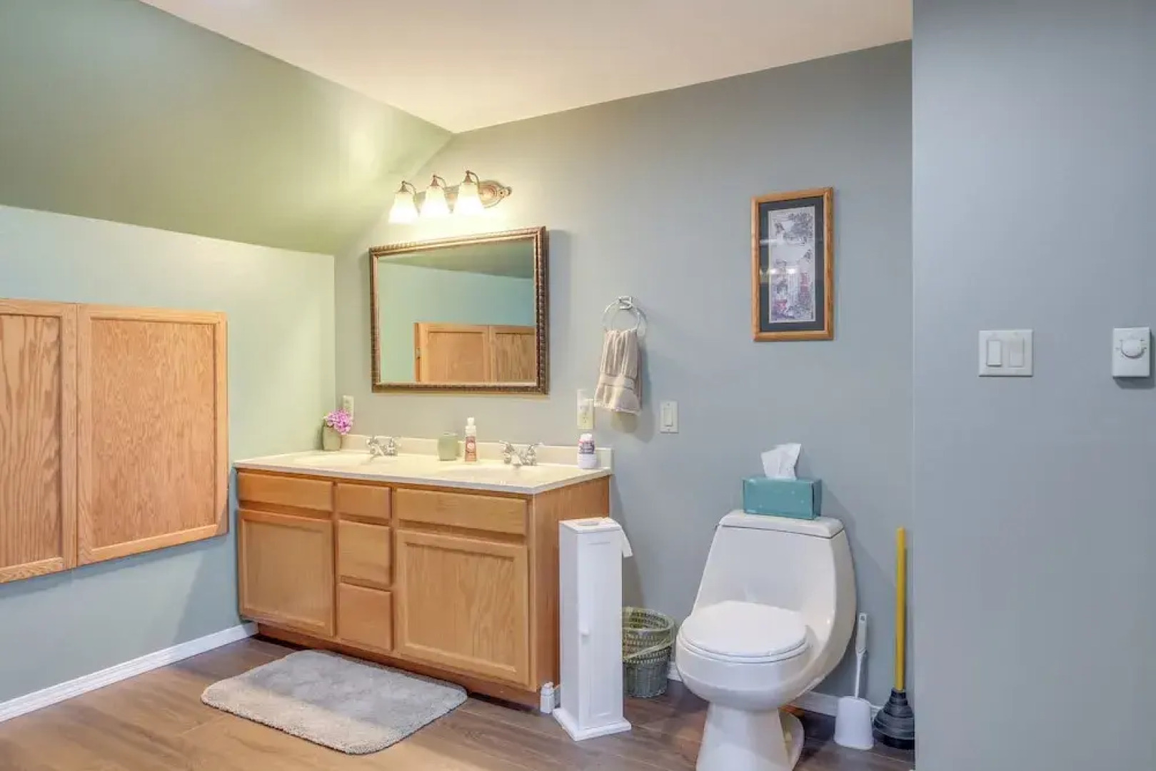 Updated Coos Bay Home ~ 2 Mi to Pacific Ocean