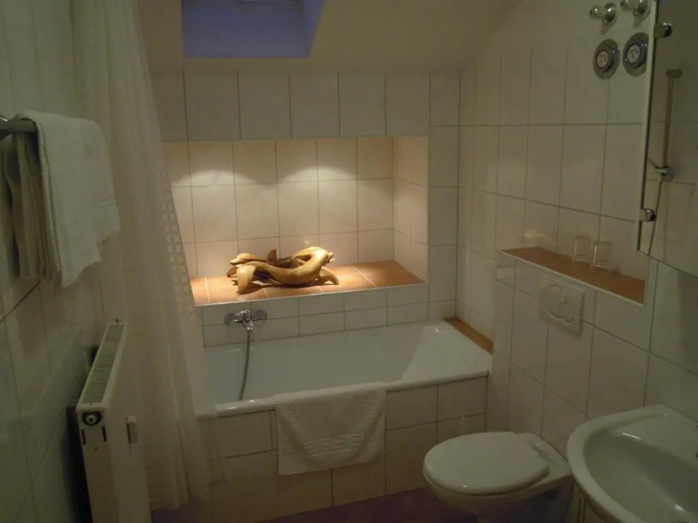 Alpine Blue Apartments