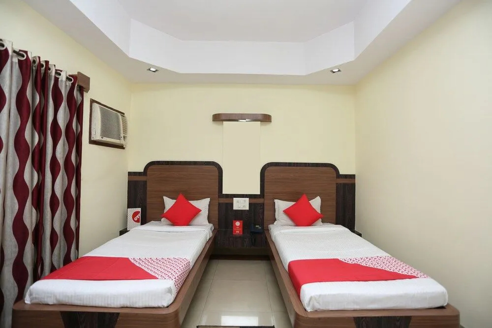 OYO 8625 Yogendra Residency